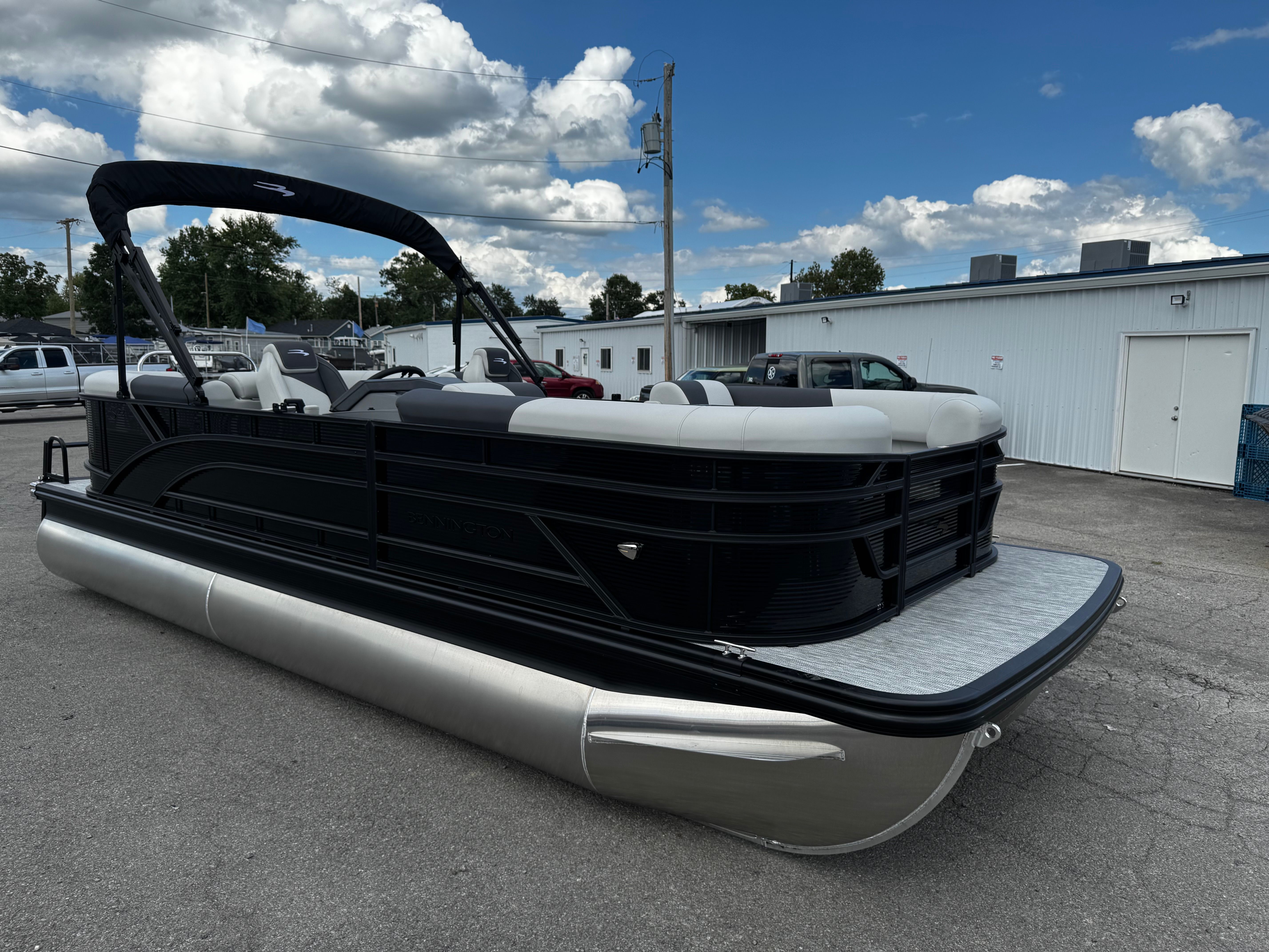 2026 Bennington 22 SSR SPS