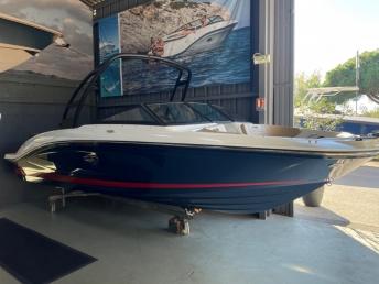 Sea Ray SPX 210