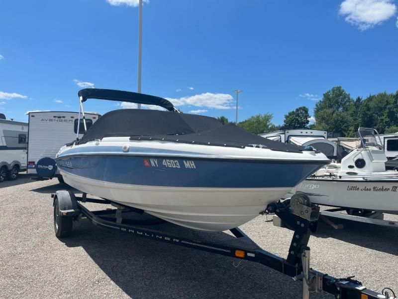 2011 Runabout Series 195BR