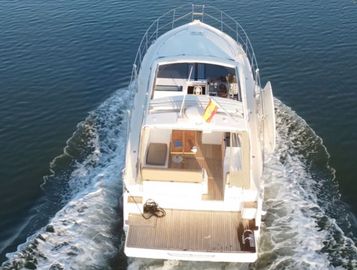 2010 Sealine SC35