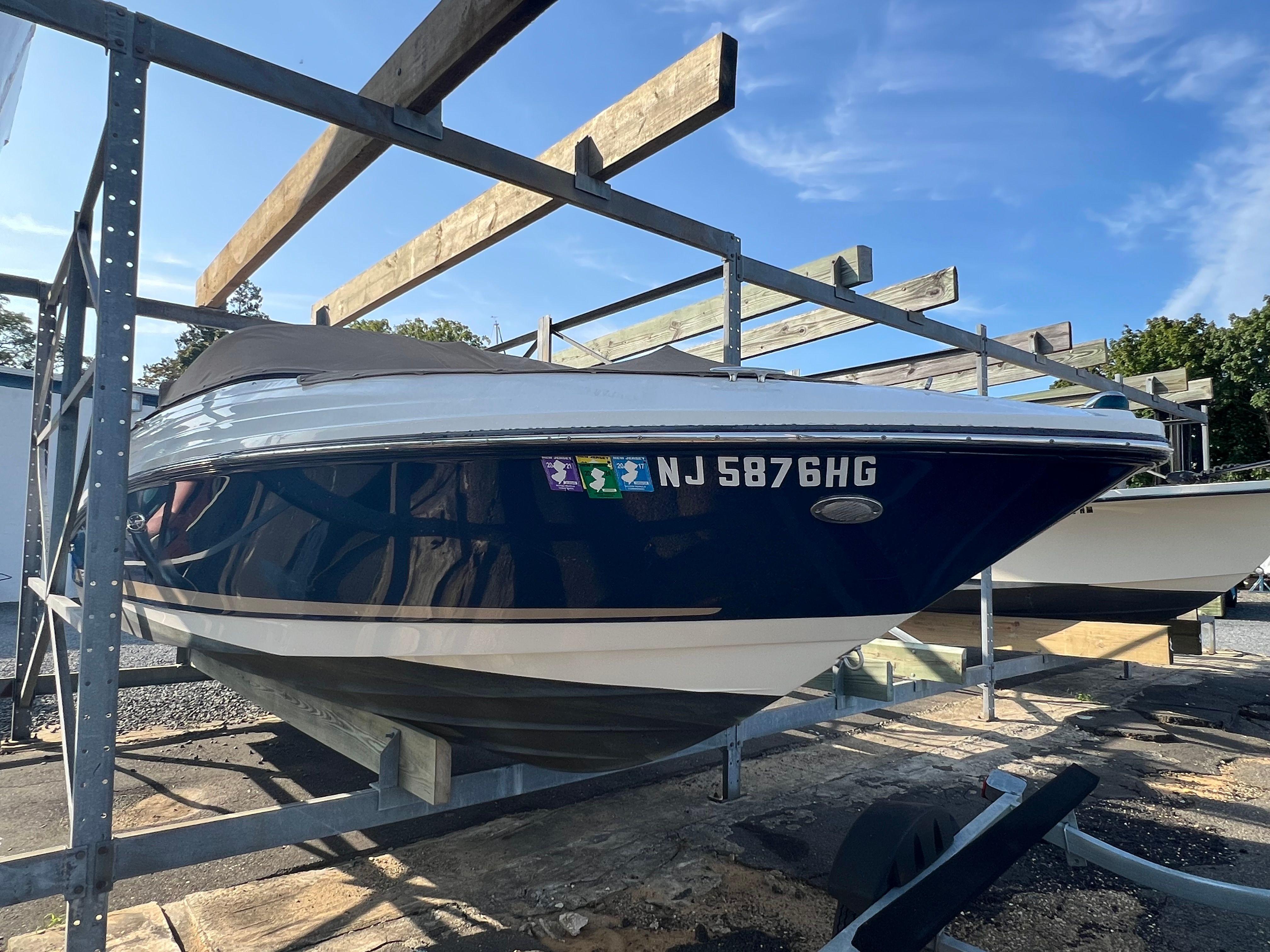 2015 Sea Ray SLX 230