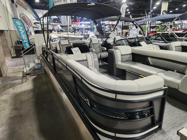 2026 Godfrey AquaPatio 255 ULC