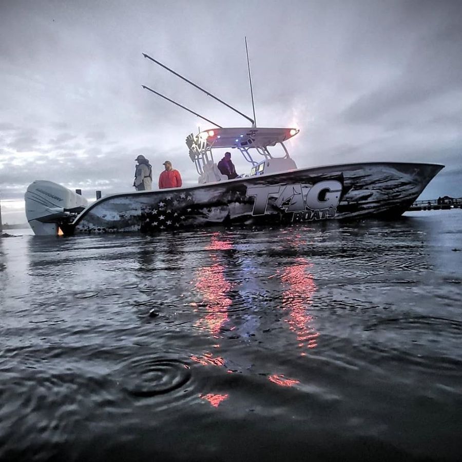 Tag Boat