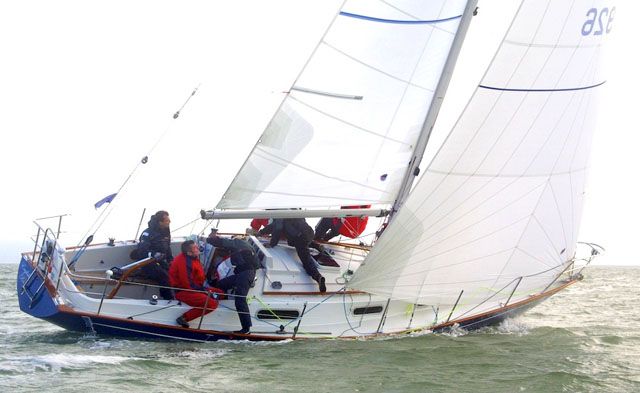 offshore cruising yachts - boats.com