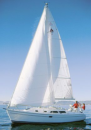 Catalina 310: Big Boat in a Small Hull - boats.com