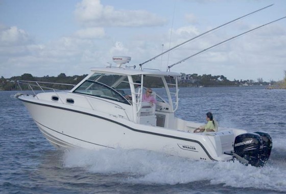 Boston Whaler 315 Conquest: Super-sized and Unsinkable