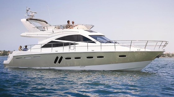 Sealine T50 motor yacht