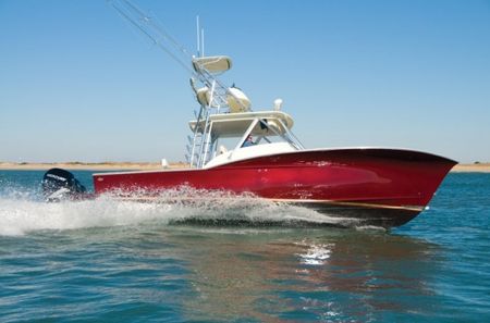Jarrett Bay 34: A Walkaround Boat with Flare – and Outboards