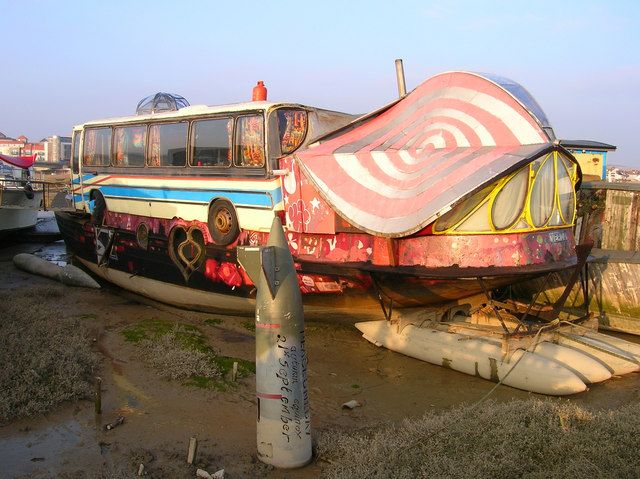 Houseboats Gone Wild: You Will Not Believe Your Eyes
