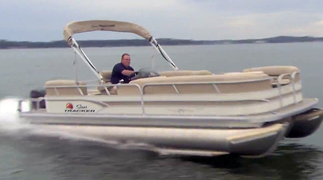 Sun Tracker Party Barge 24 XP3: Video Boat Review