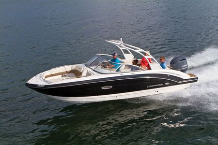 Chaparral SunCoast 250: Deckboat Delight