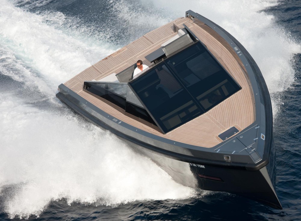 Five Bizarre (But Totally Awesome) Boats