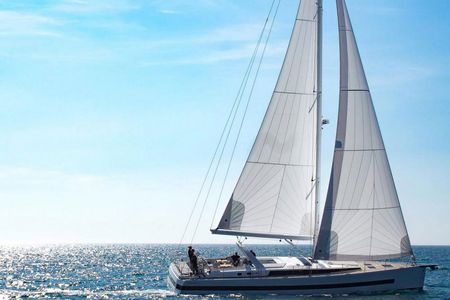 Beneteau Oceanis Yacht 62: Bigger and Better