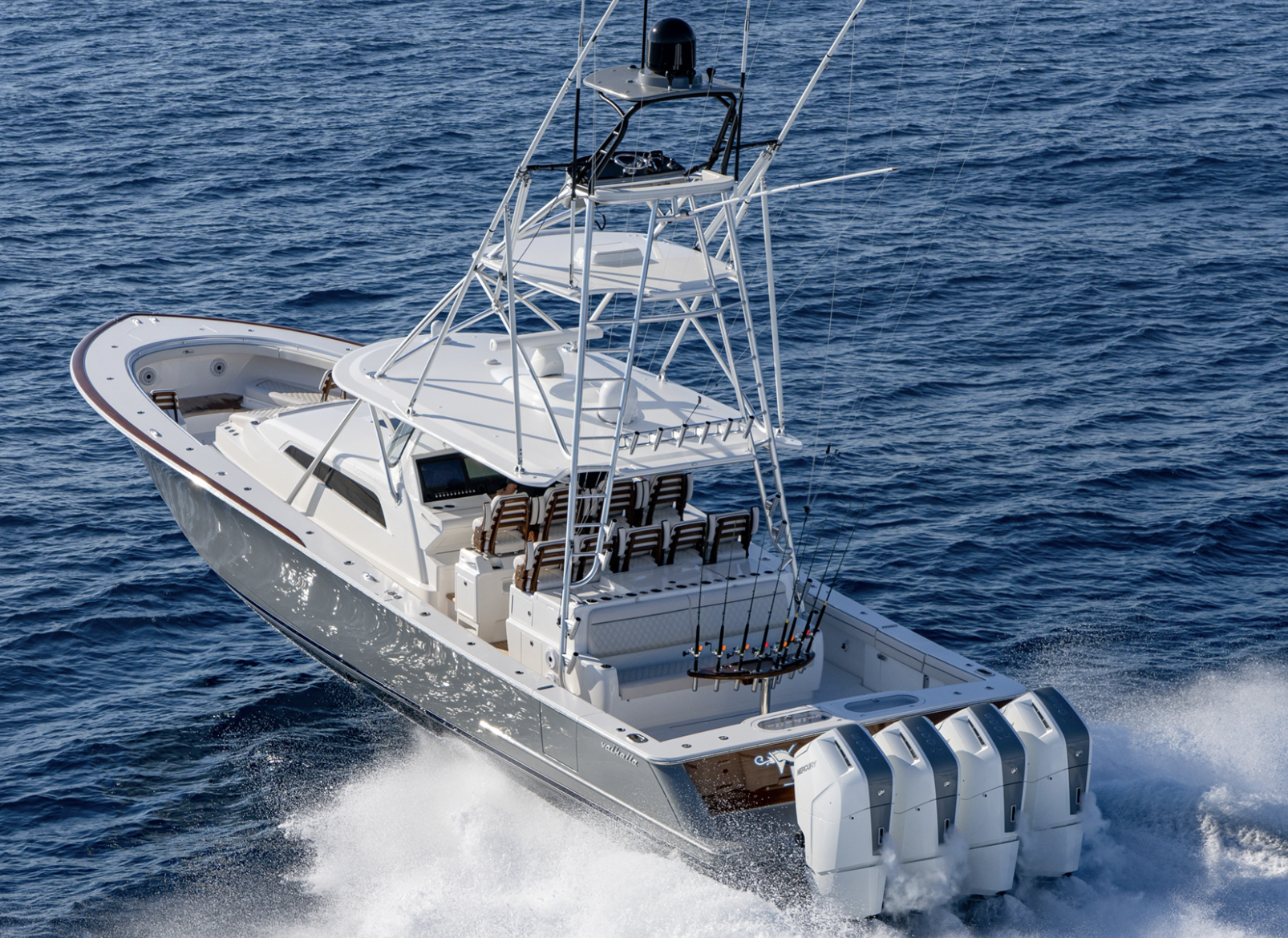 7 Reasons to Purchase a Center Console Boat