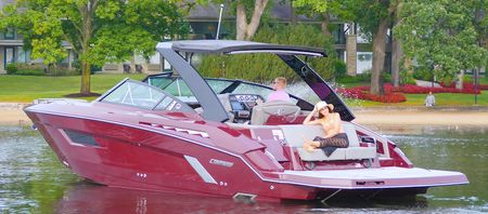 Cruisers Yachts 338 Palm Beach Edition Bow Rider Review