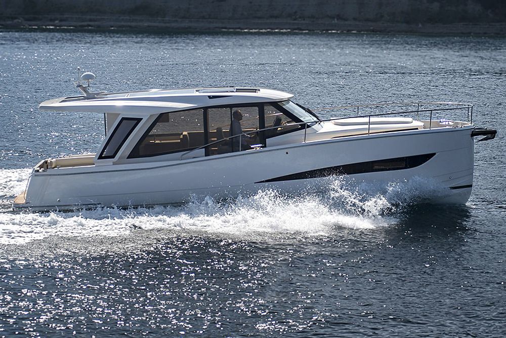 hybrid motor yachts