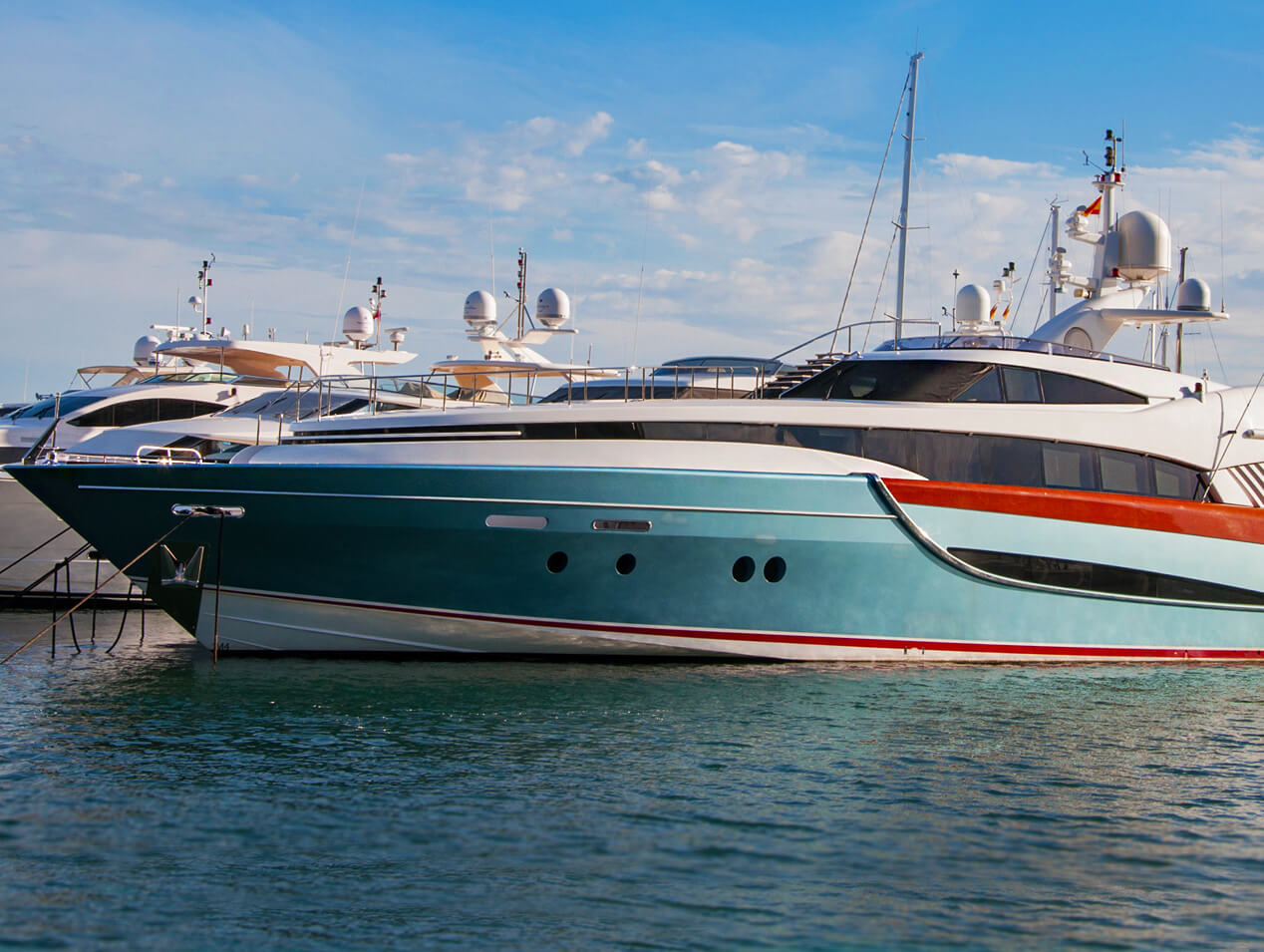 2020 Boat Hull Color Trends