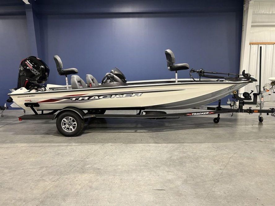 Best bass deals boat