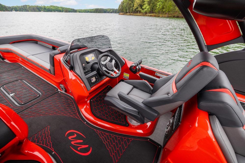 Manitou XT 27 (RFXW) The MegaYacht of the Pontoon World!