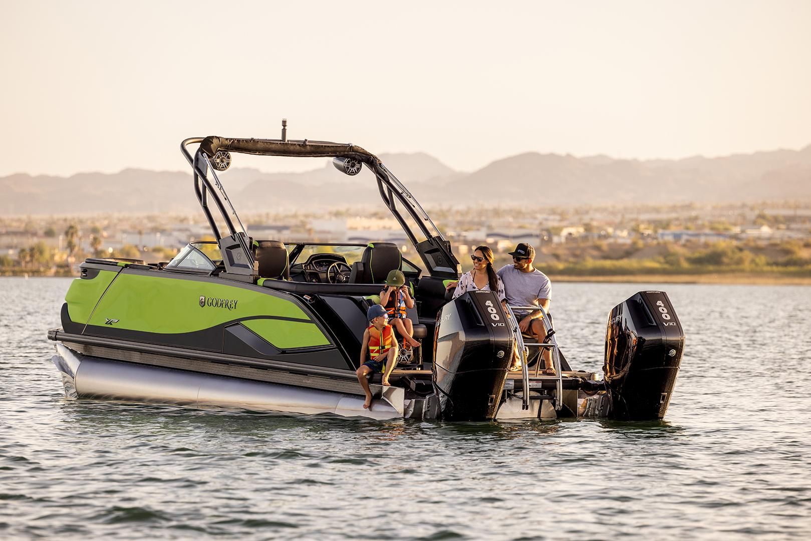 Godfrey XP 2700 with Twin Mercury V10 400HP Outboard Engines