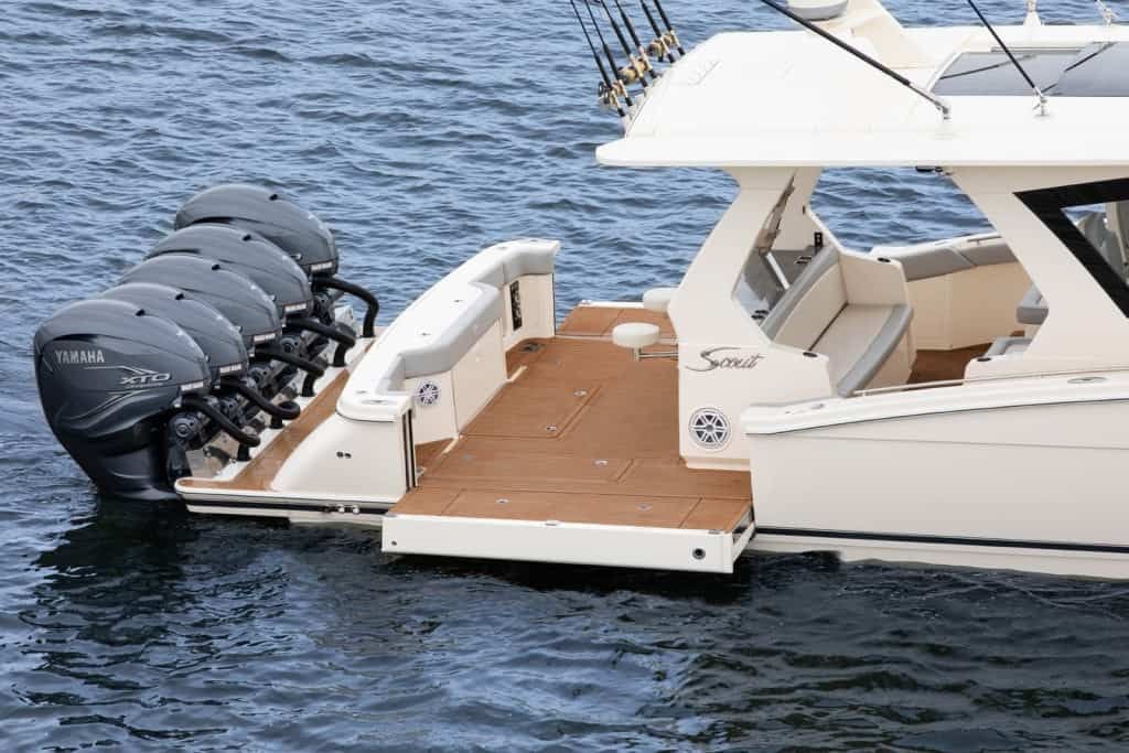 Great Boats With Fold Out Decks A Bulwark Bonanza Boats Com