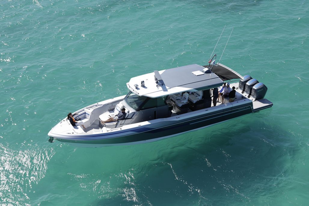 2025 Formula 457 Center Console Sport CCS boat