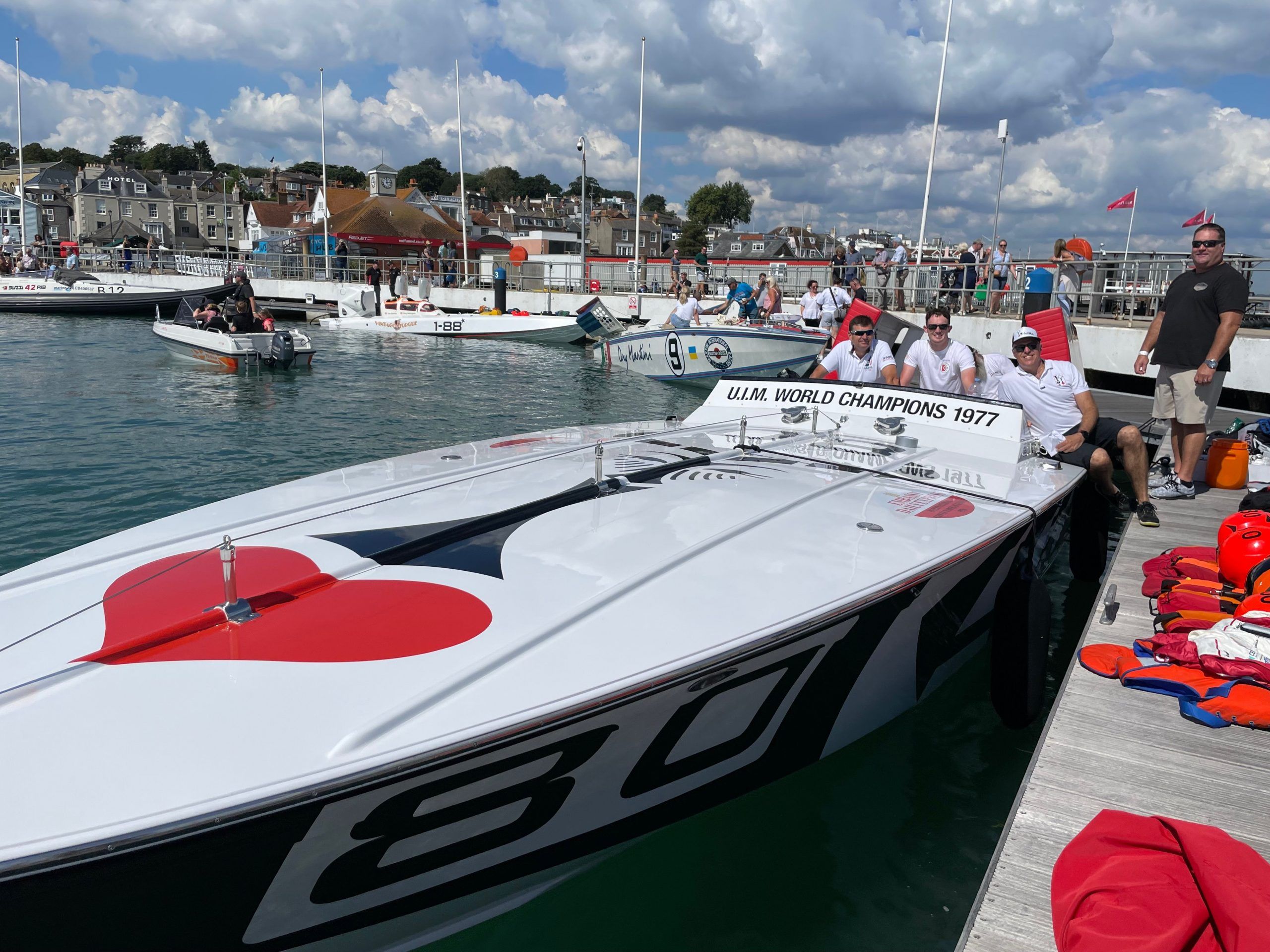 KAAMA Race Boat - Betty Cook
