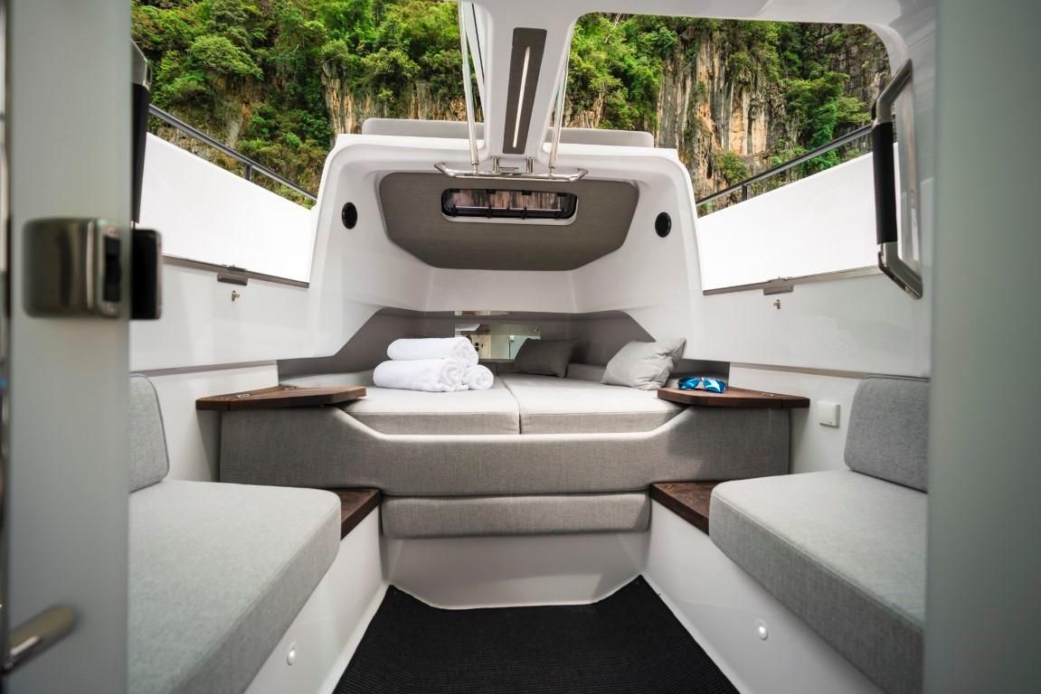 Axopar 29 XC Cabin Interior