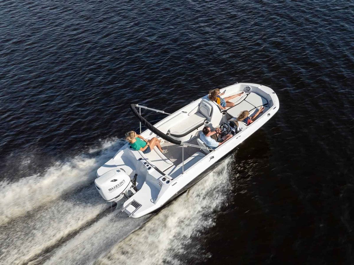 stingray 182sc side console deck boat