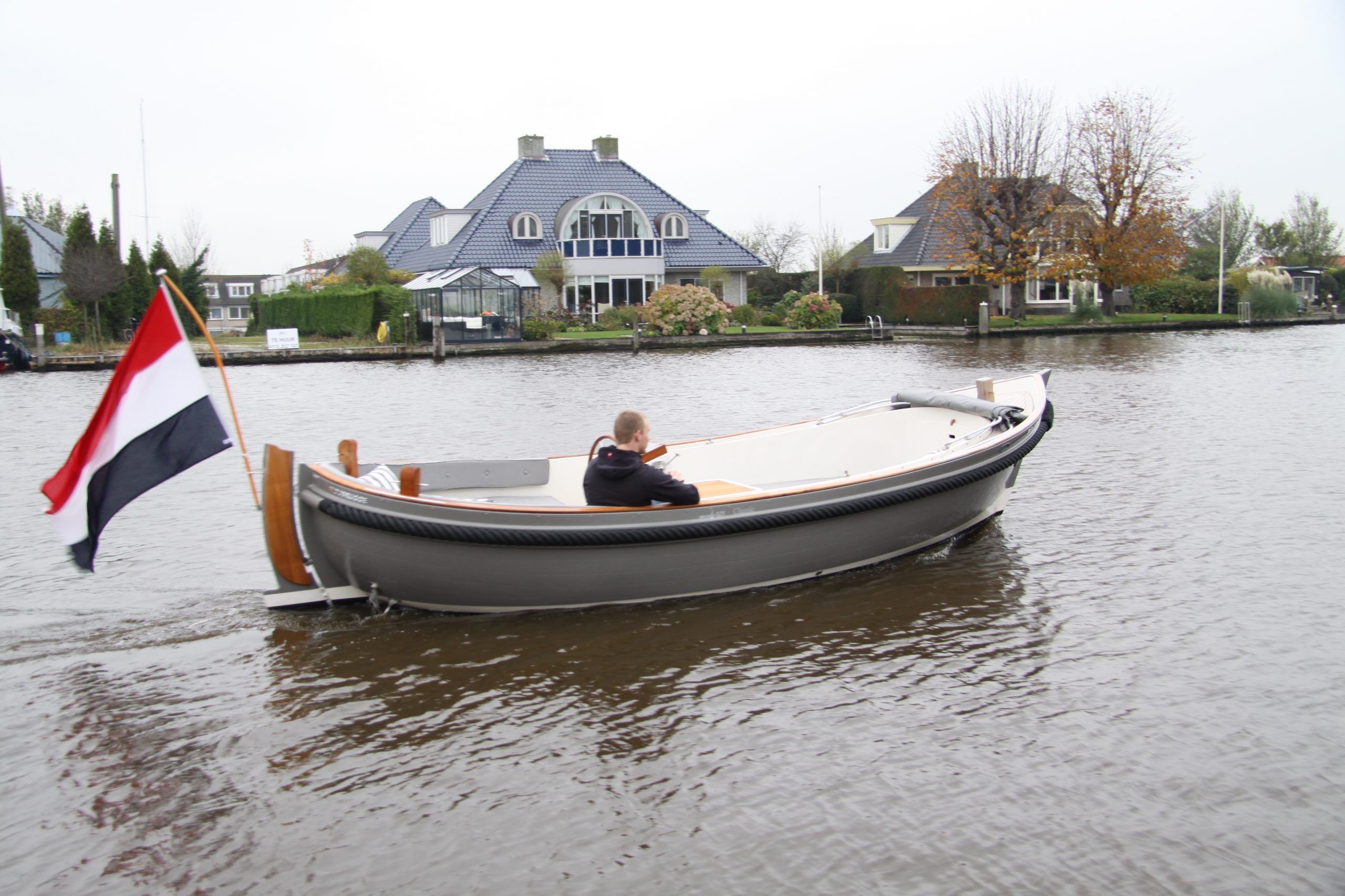 De Van Wijk 621 was de allereerste recreatieve sloep
